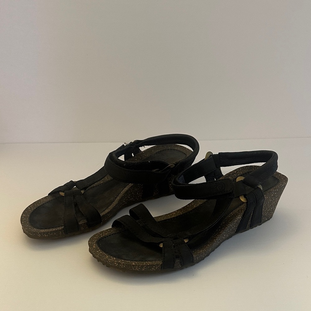 Teva Women’s Ventura Leather Wedge Strappy Sandal Dark Cork US 7 EUR‎ 38 Used
